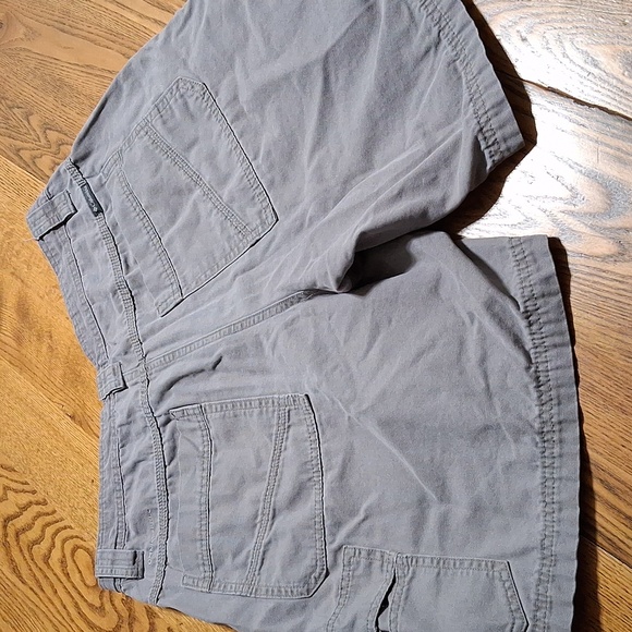 COLUMBIA Mens Shorts Grey Gray 34 x 9 Preowned Used - Picture 6 of 6